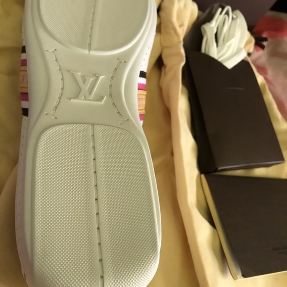 Louis Vuitton sneaker - Picture 3 of 4